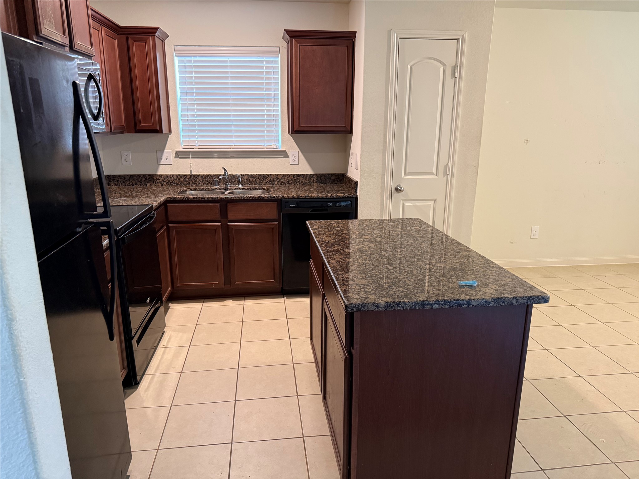 1131 Diamond Drape Drive Rosharon, TX 77583 - Photo 8 of 8 Kitchen