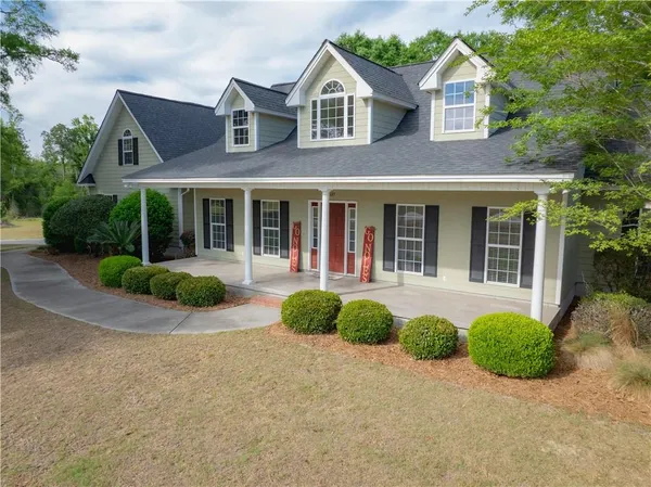 $475,000 | 687 Mallard Pointe, Douglas, GA 31535