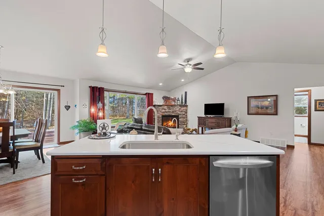 $524,900 | 4533 Valhalla Road, New Franken, WI 54229