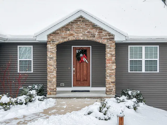 $524,900 | 4533 Valhalla Road, New Franken, WI 54229