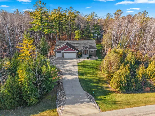 $524,900 | 4533 Valhalla Road, New Franken, WI 54229