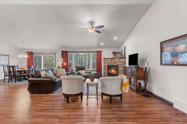 $524,900 | 4533 Valhalla Road, New Franken, WI 54229