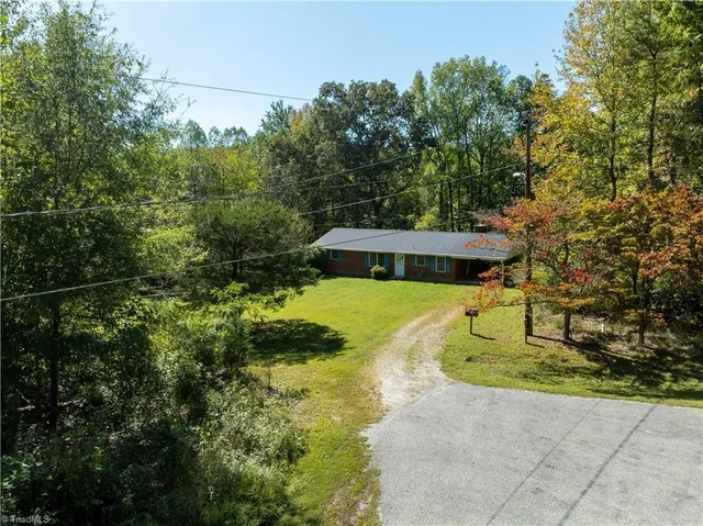 $260,000 | 111 Linville Lane, Winston-Salem, NC 27107