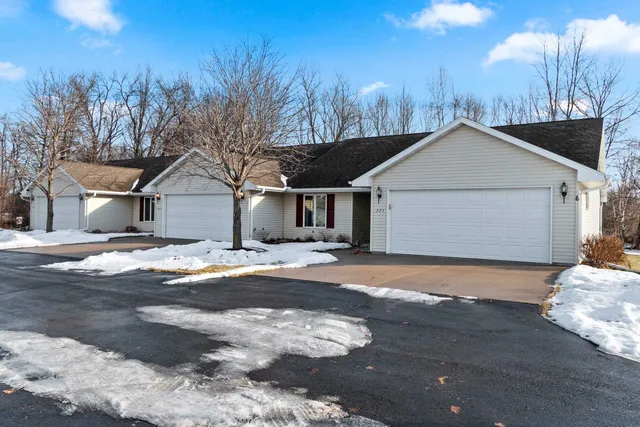 $249,900 | 225 Channel Trace, Shawano, WI 54166