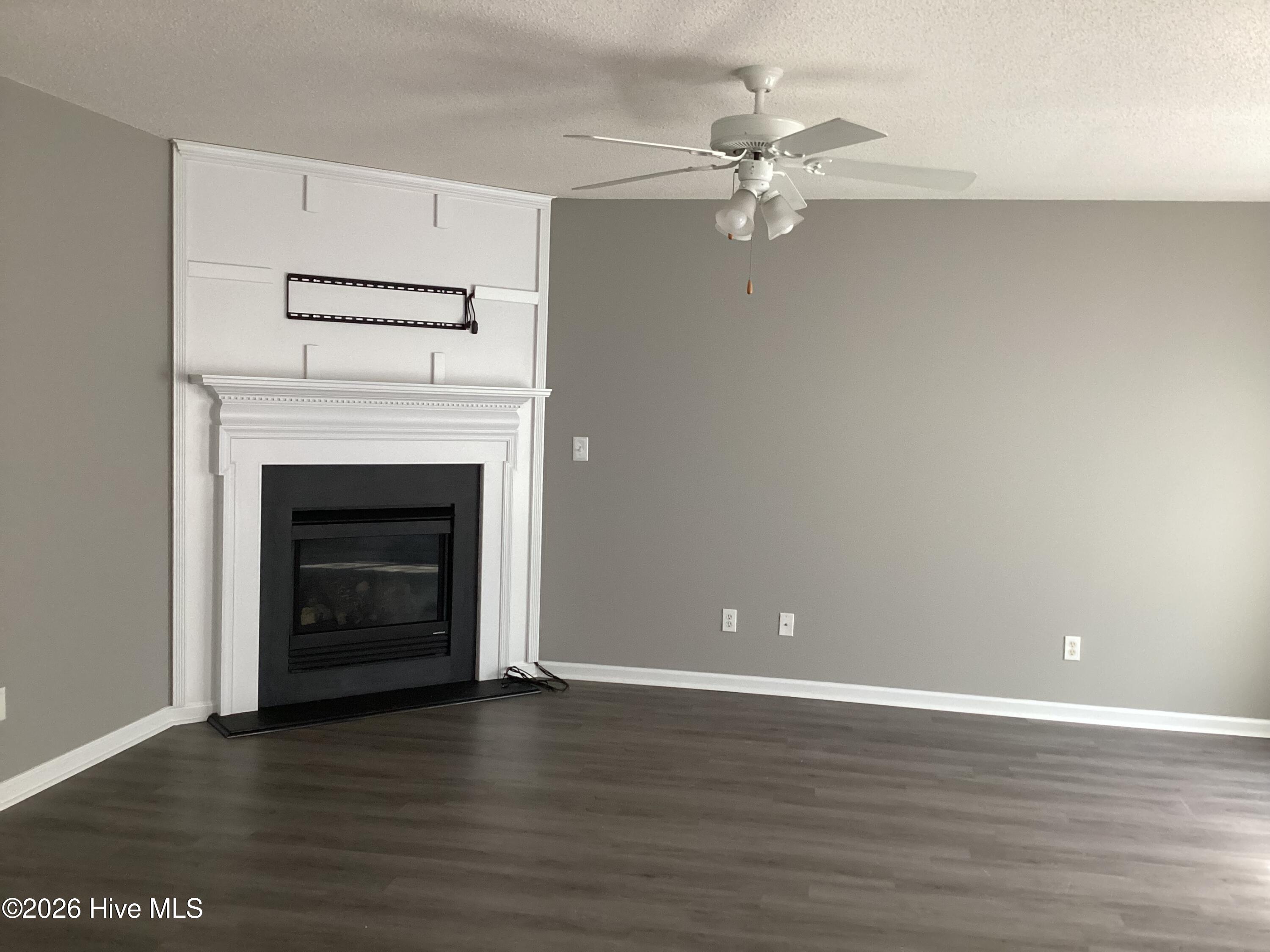 823 Sugar Creek Road Rocky Mount, NC 27804 - Photo 4 of 17 Living room