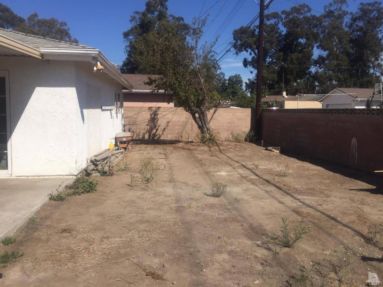 4230 Reeder Avenue Oxnard, CA 93033 - Photo 7 of 12 a view of a house with a snow in the yard