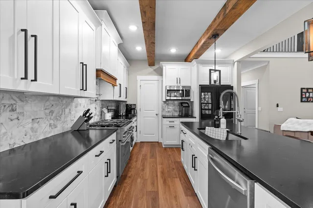 $747,500 | 9124 White Ash Drive, Ooltewah, TN 37363