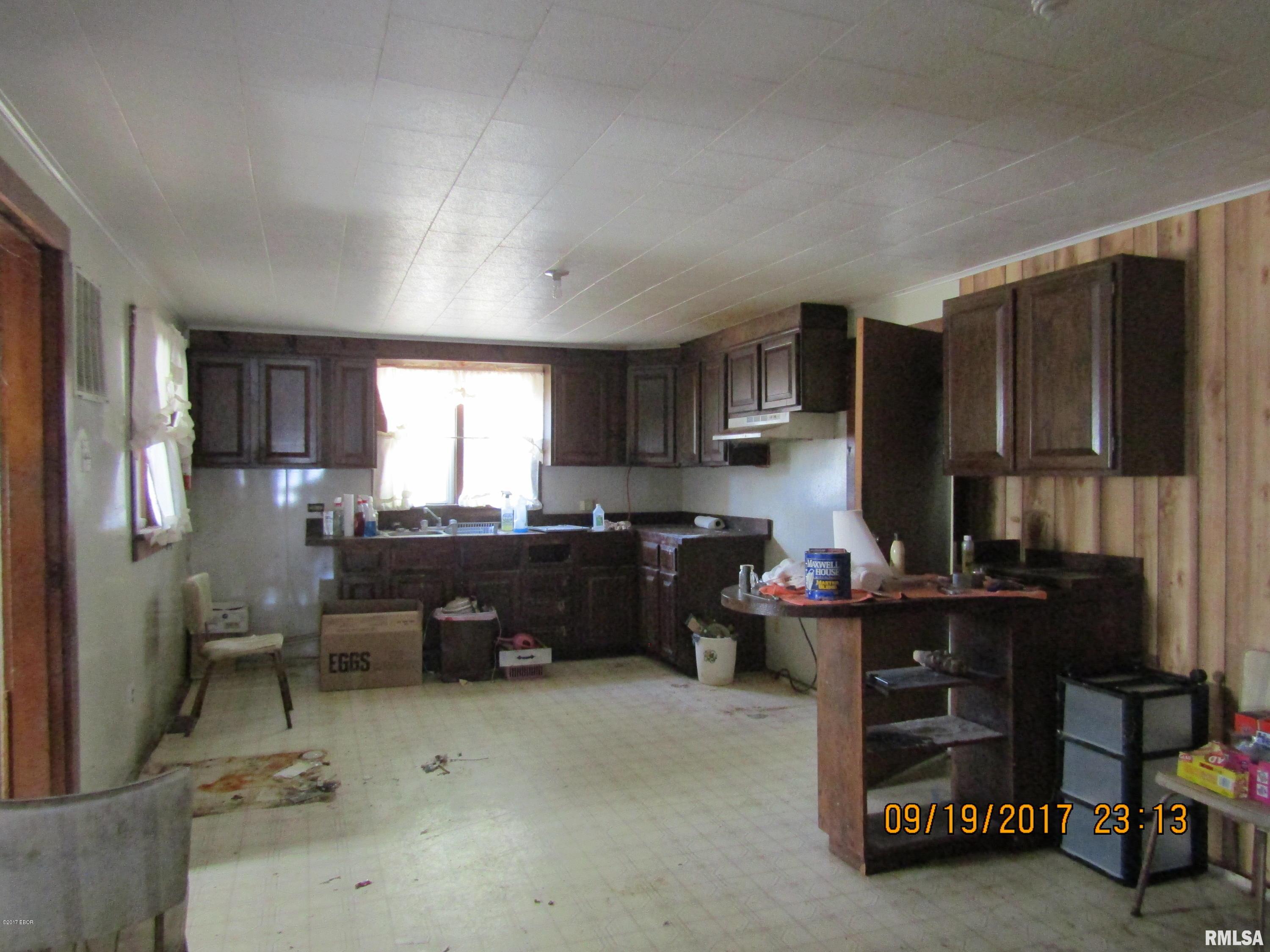 3331 Norton Road Sandoval, IL 62882 - Photo 4 of 15