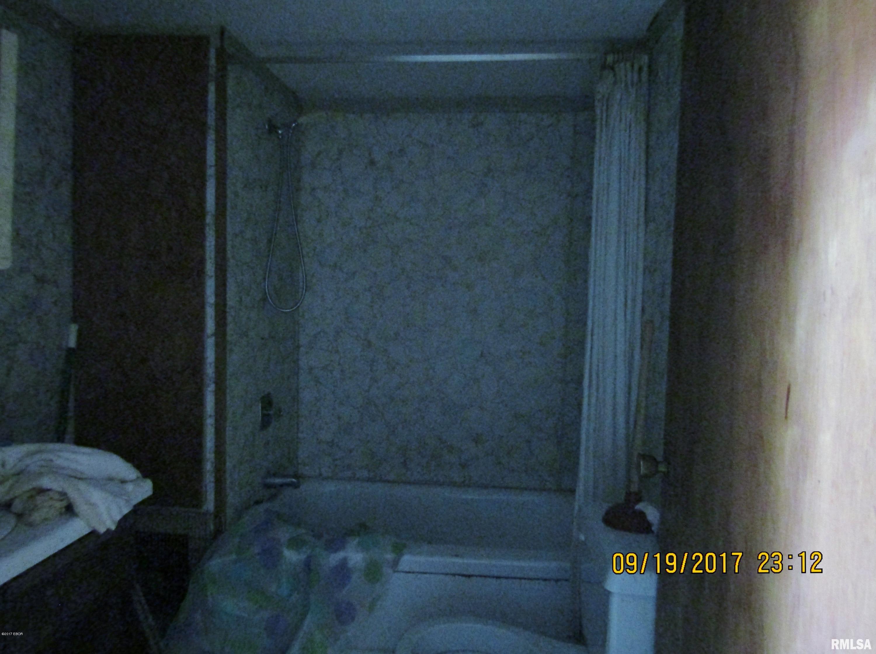 3331 Norton Road Sandoval, IL 62882 - Photo 7 of 15