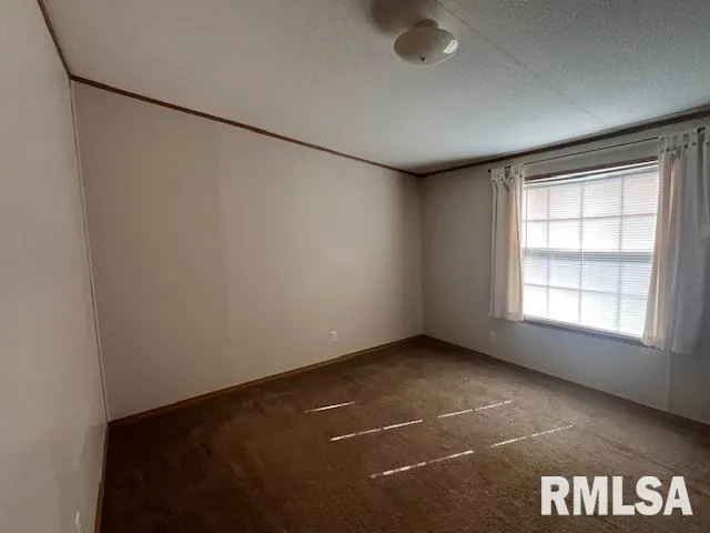 $198,000 | 3106 Stewart Lane, Marion, IL 62959