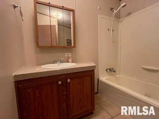 $198,000 | 3106 Stewart Lane, Marion, IL 62959