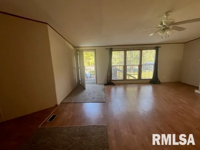 $198,000 | 3106 Stewart Lane, Marion, IL 62959