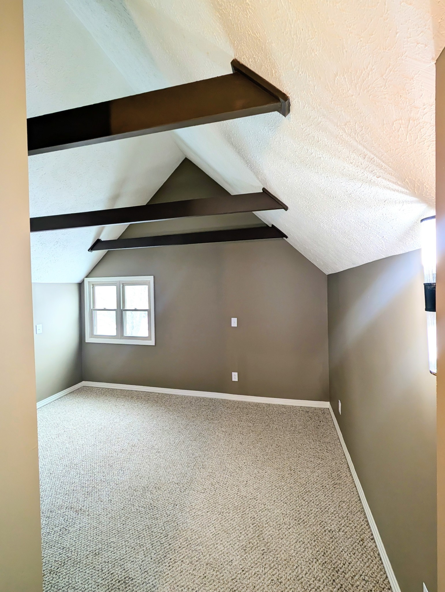 1080 Bybee Branch Road McMinnville, TN 37110 - Photo 22 of 36 a view of an empty room