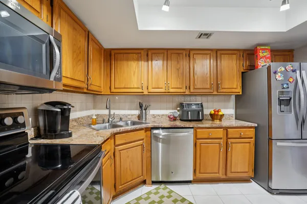 $220,000 | 6565 North Green Bay Avenue, Unit 211, Glendale, WI 53209