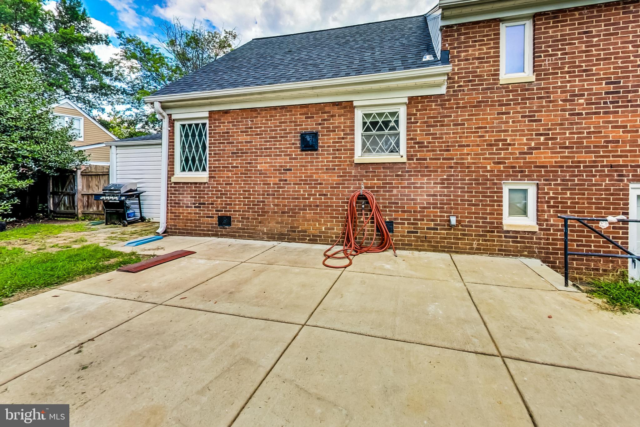 5906 Camberly Avenue Springfield, VA 22150 - Photo 30 of 36 Gallery Image 30