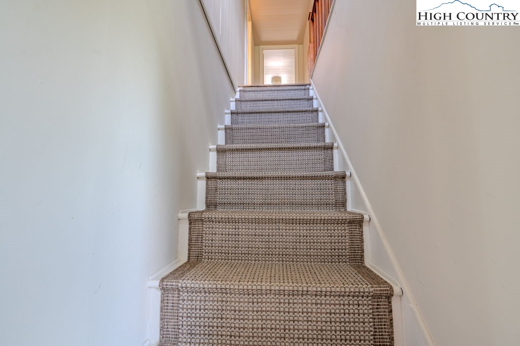 1821 Deerfield Road Boone, NC 28607 - Photo 29 of 33 a view of entryway