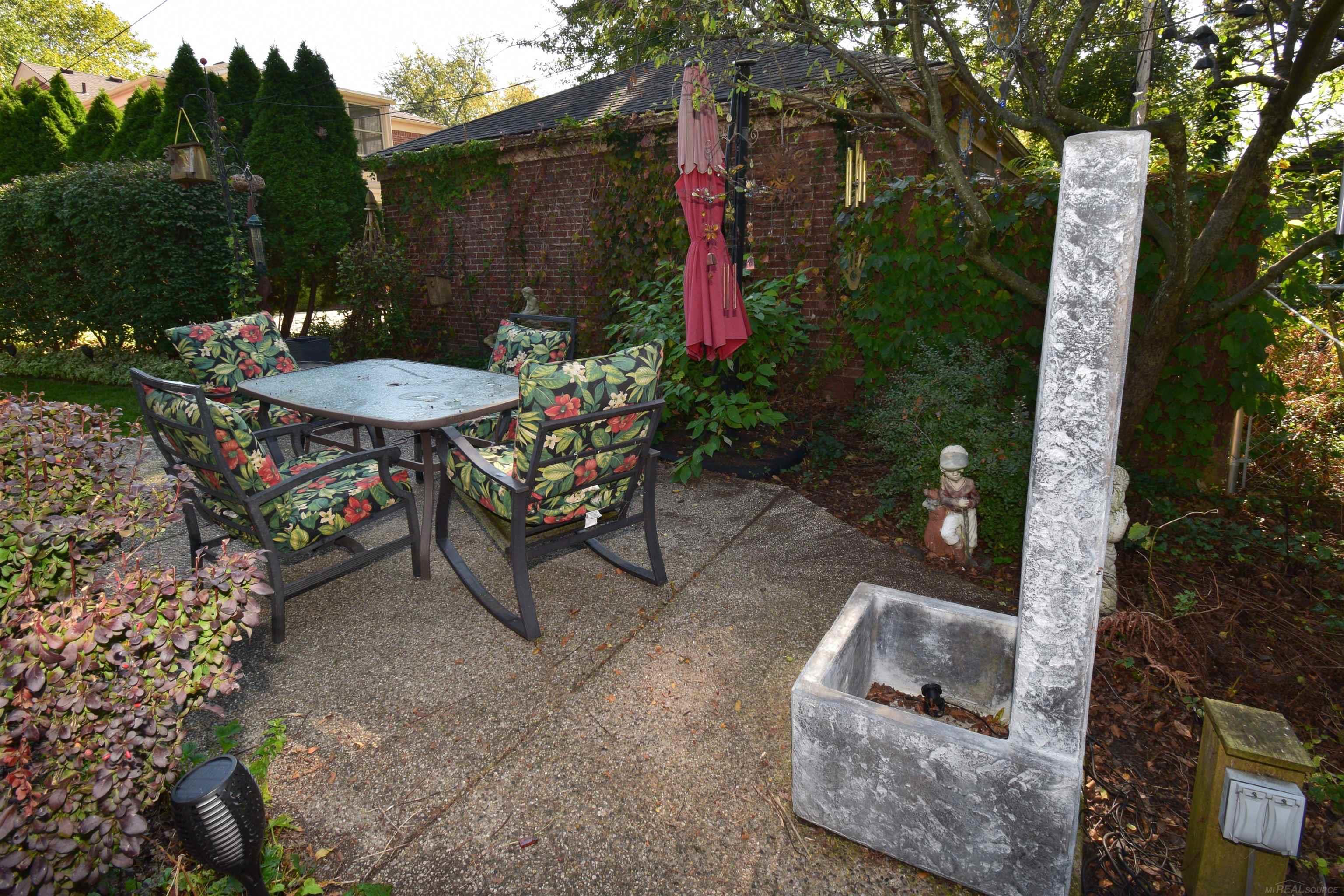 855 Harcourt Road Grosse Pointe, MI 48230 - Photo 60 of 68 50125193-59.JPG