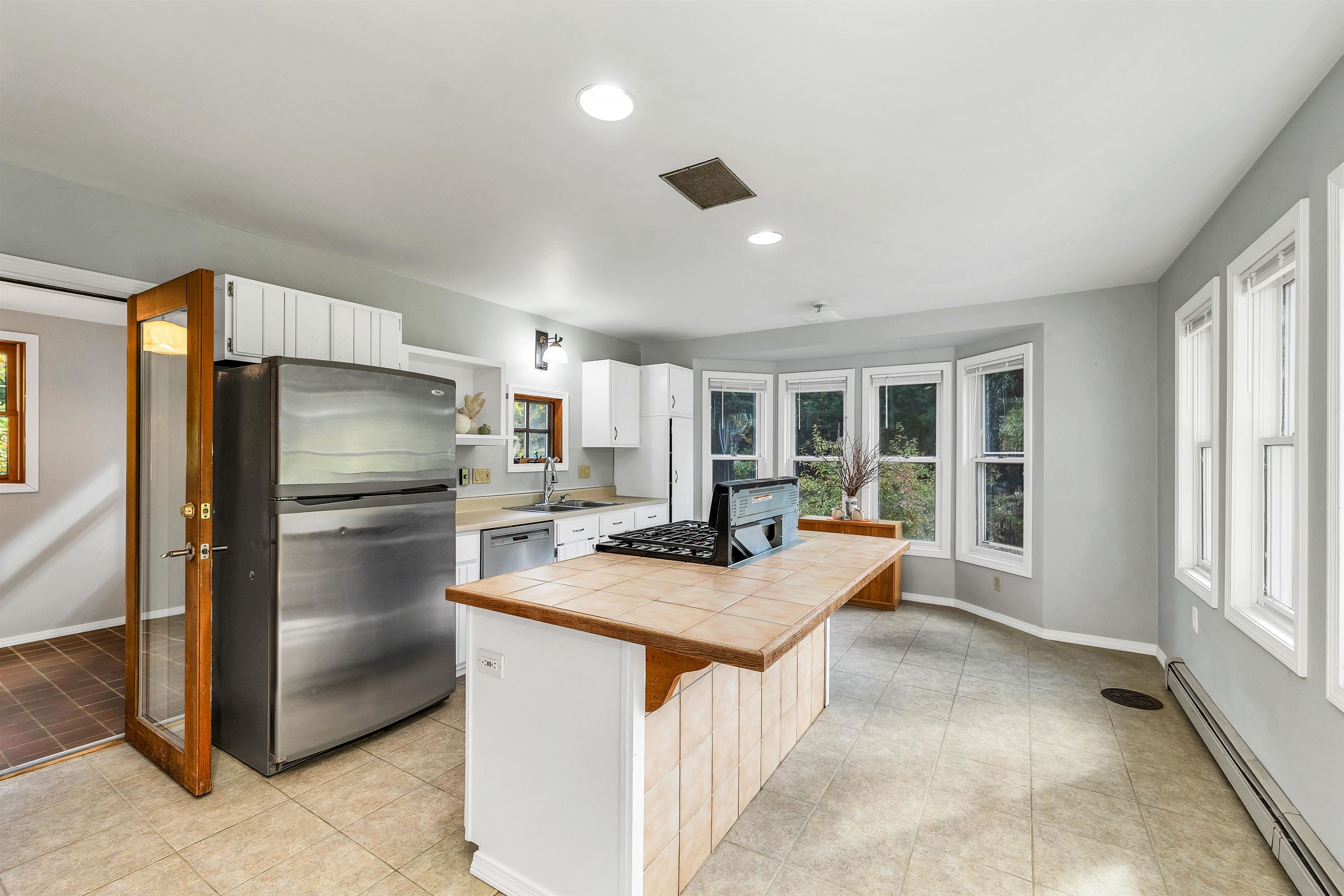 8 Beech River Circle Ossipee, NH 03814 - Photo 7 of 43