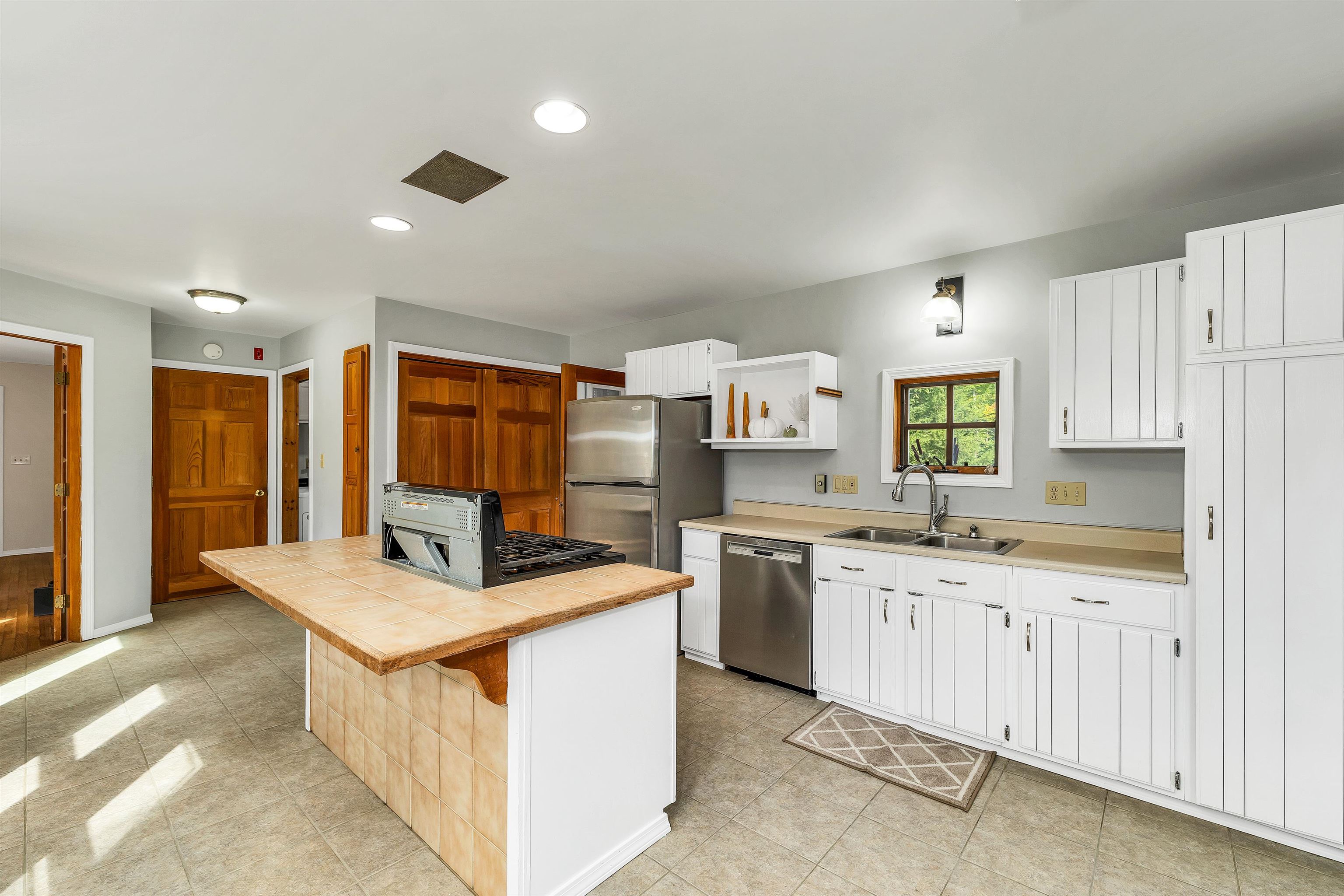 8 Beech River Circle Ossipee, NH 03814 - Photo 8 of 43