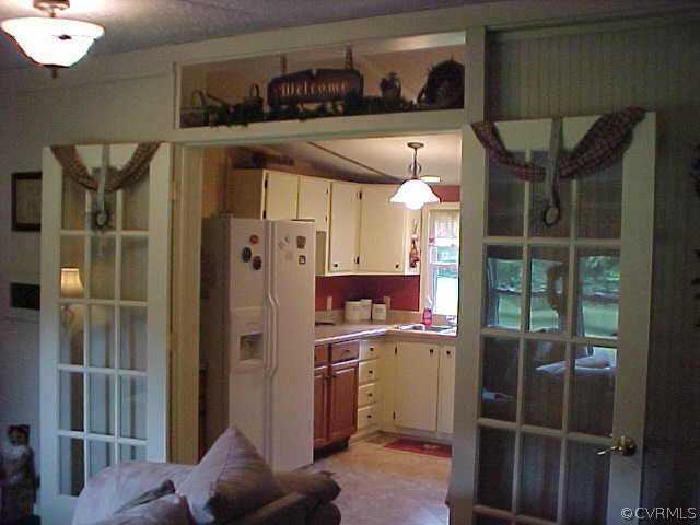 1223 Mt Pleasant Road Pamplin, VA 23958 - Photo 6 of 10