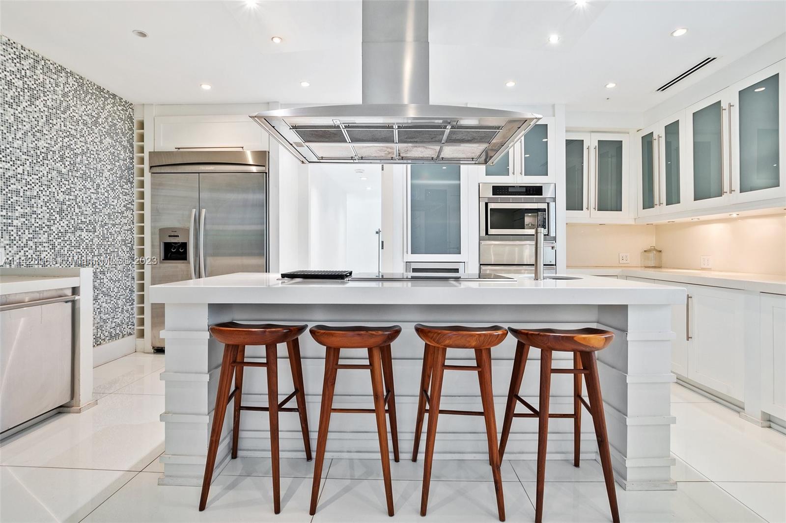 700 Lake Road Miami, FL 33137 - Photo 12 of 59
