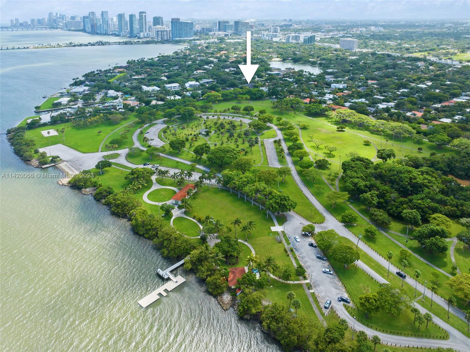 700 Lake Road Miami, FL 33137 - Photo 57 of 59 a view of a yard with an umbrella