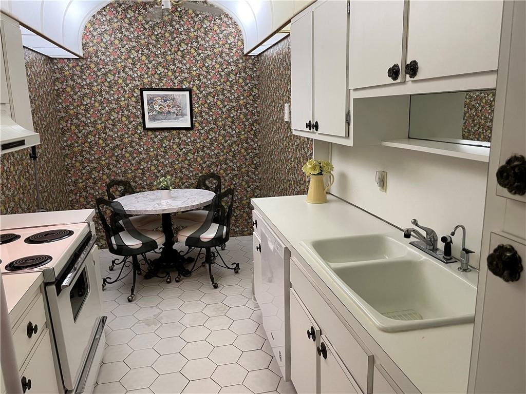 3850 Washington Street, Unit 104 Hollywood, FL 33021 - Photo 40 of 43 Photo 40