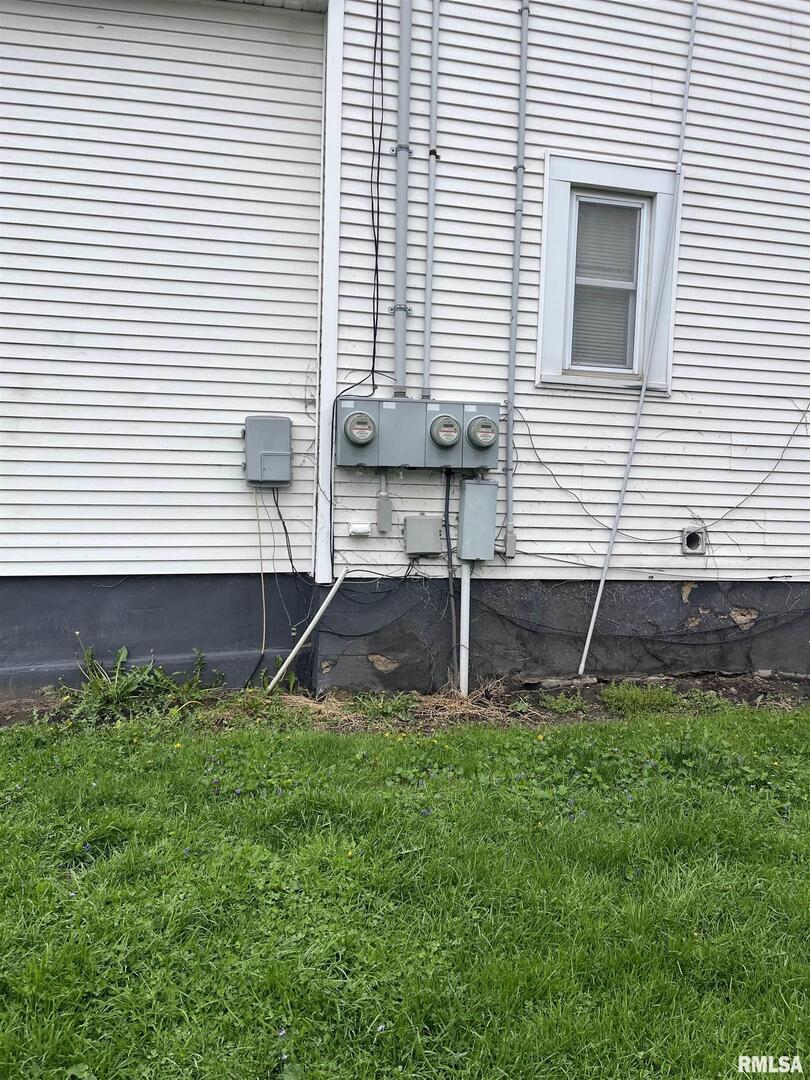 226 2nd Avenue South Clinton, IA 52732 - Photo 21 of 24