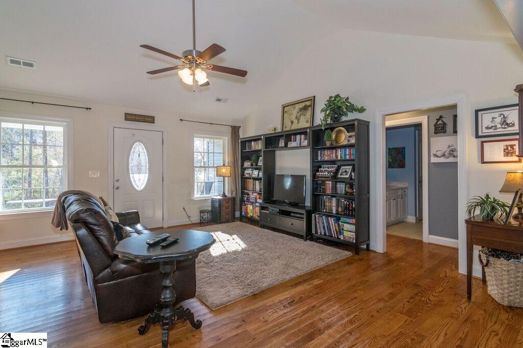 141 Old Rutherford Road Taylors, SC 29687 - Photo 3 of 14