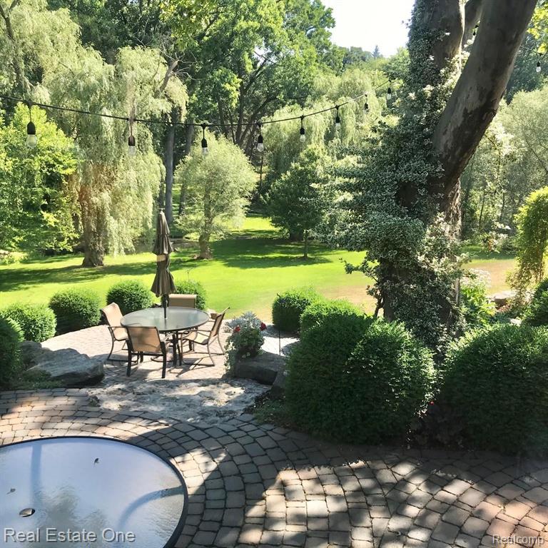 865 Viewland Drive Rochester Hills, MI 48309 - Photo 77 of 90