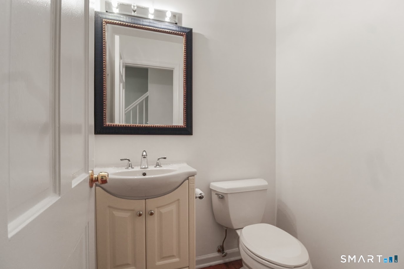 45 Glenbrook Road Trumbull, CT 06611 - Photo 12 of 26 Gallery Image 12