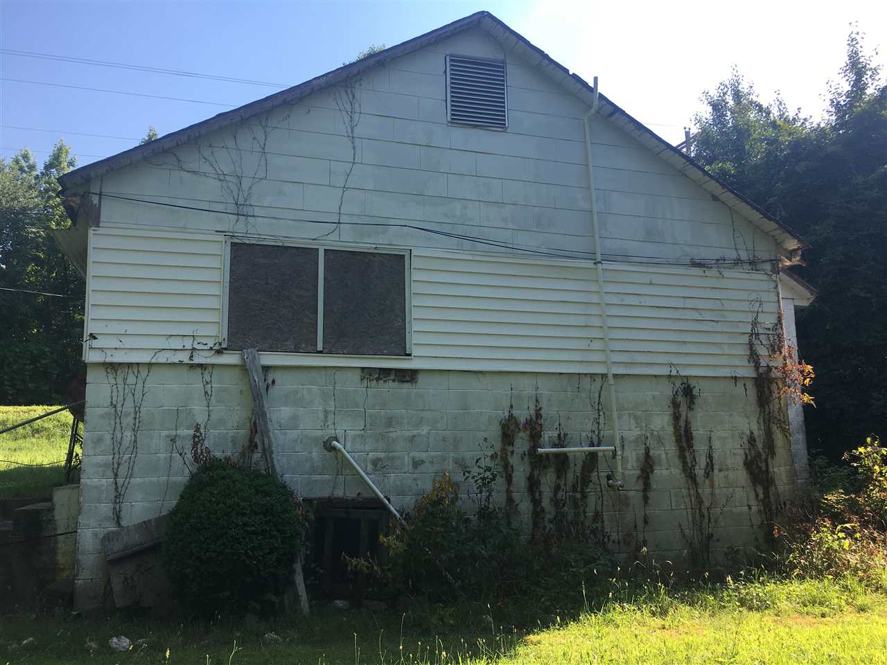256 Meansville Road Union, SC 29379 - Photo 8 of 9