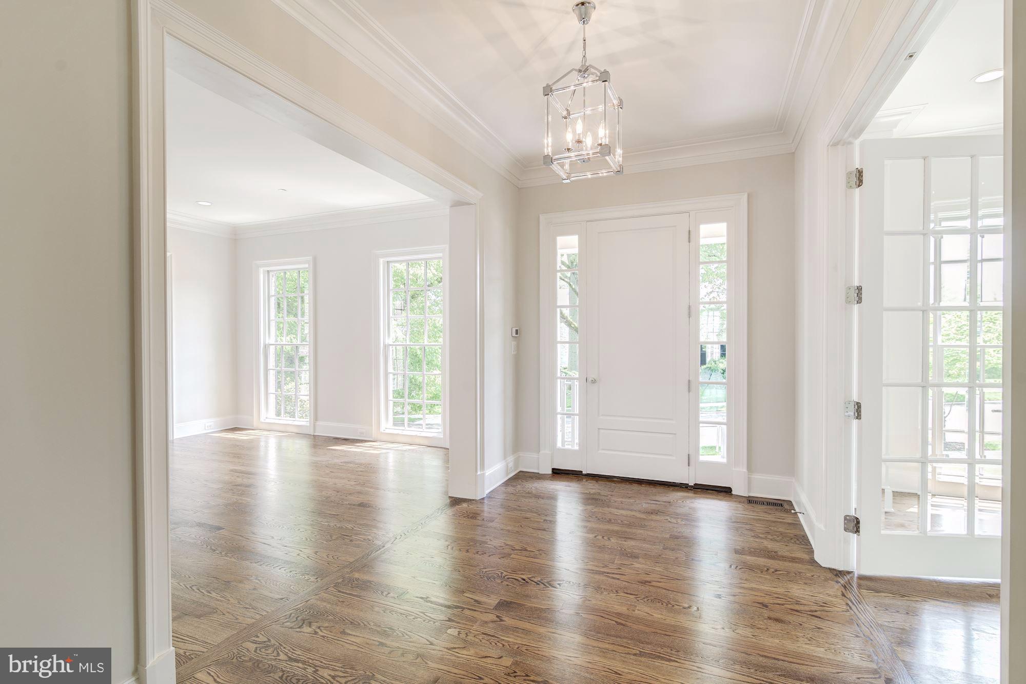 4517 Hoban Road Northwest Washington, DC 20007 - Photo 3 of 16 Elegant Entry