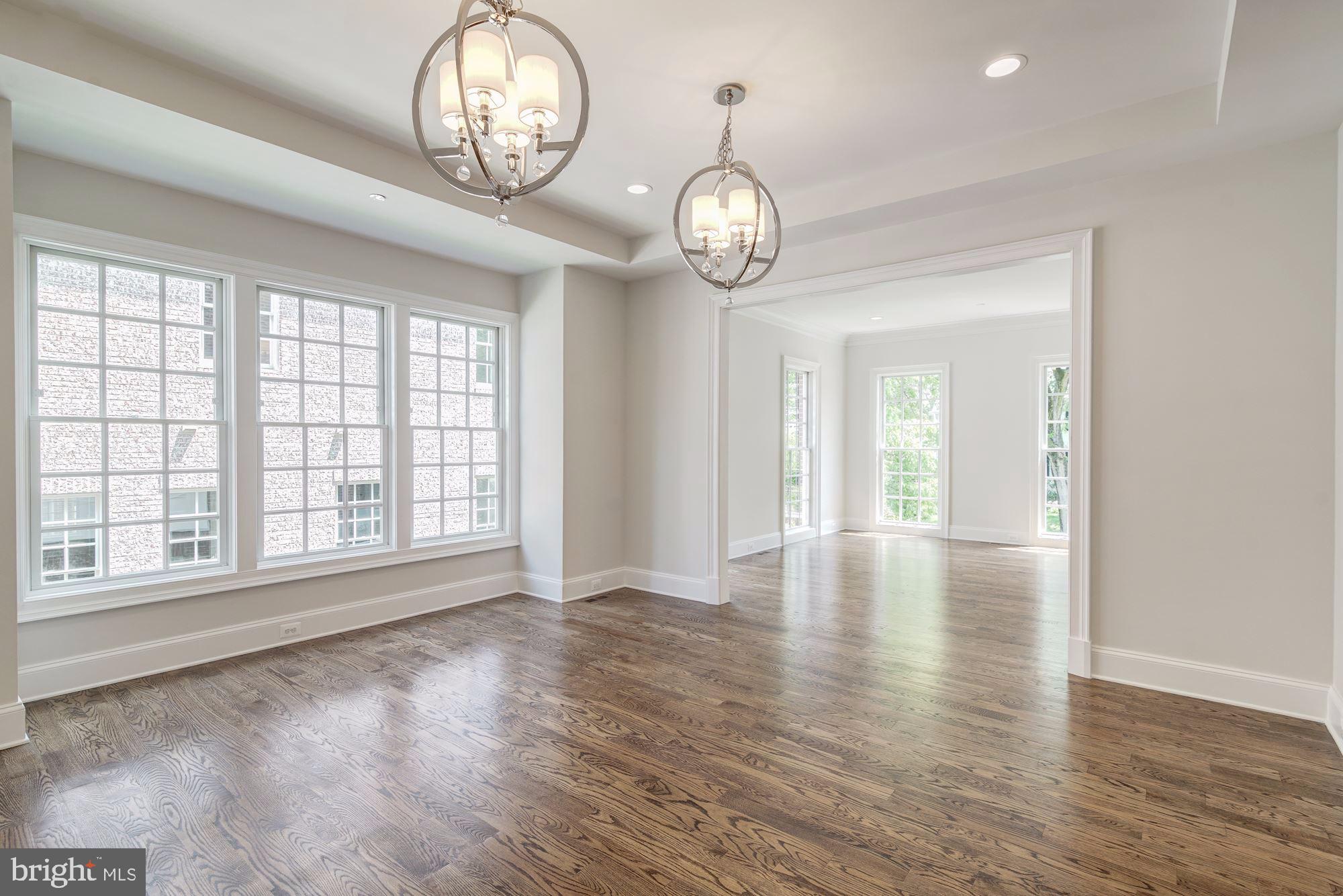 4517 Hoban Road Northwest Washington, DC 20007 - Photo 5 of 16 Dining Room