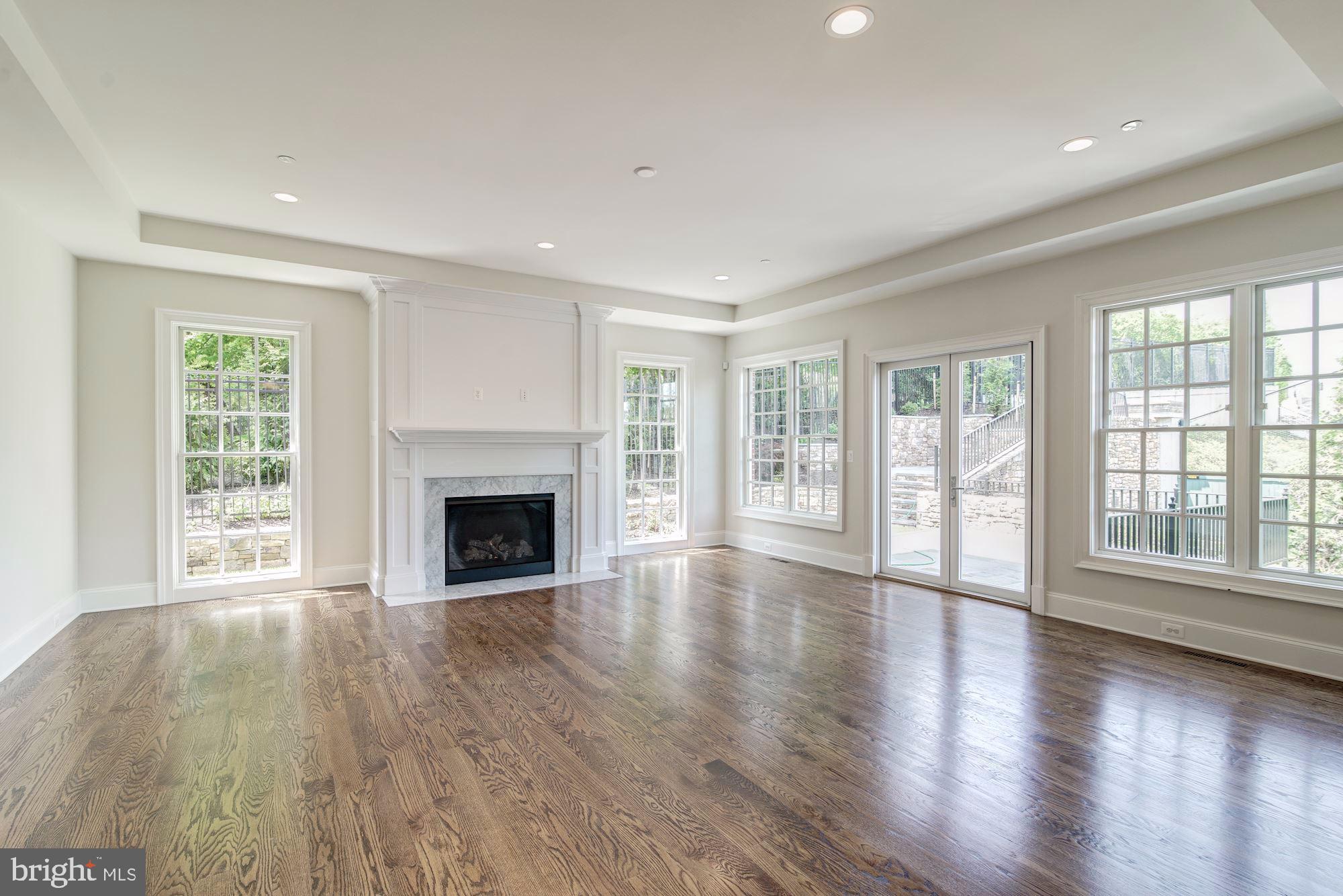 4517 Hoban Road Northwest Washington, DC 20007 - Photo 7 of 16 Bright Family Room