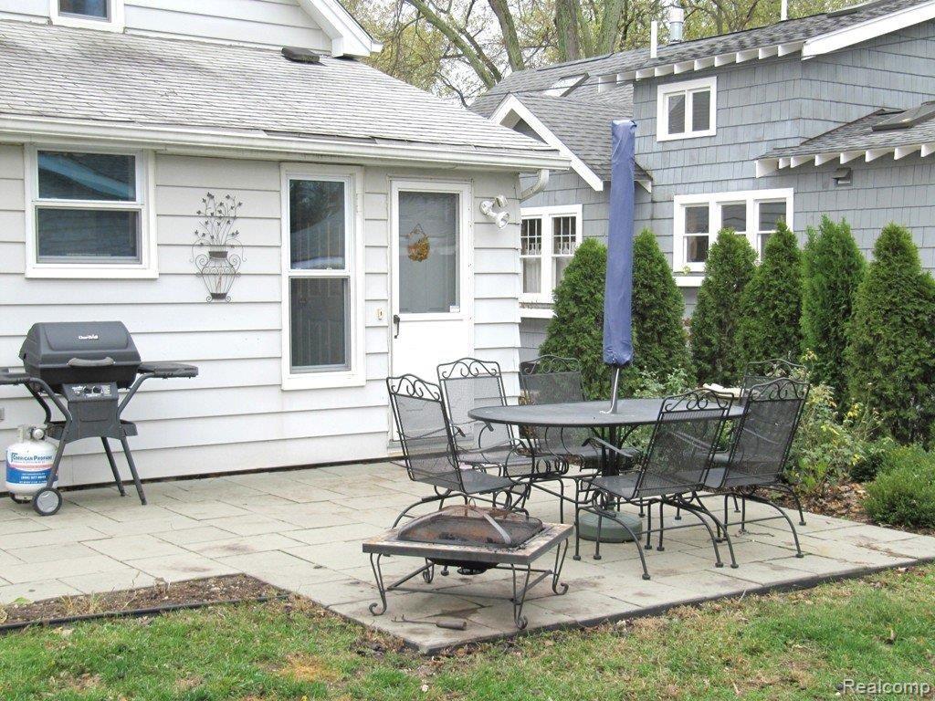 122 Albertson Street Rochester, MI 48307 - Photo 19 of 25 Patio.