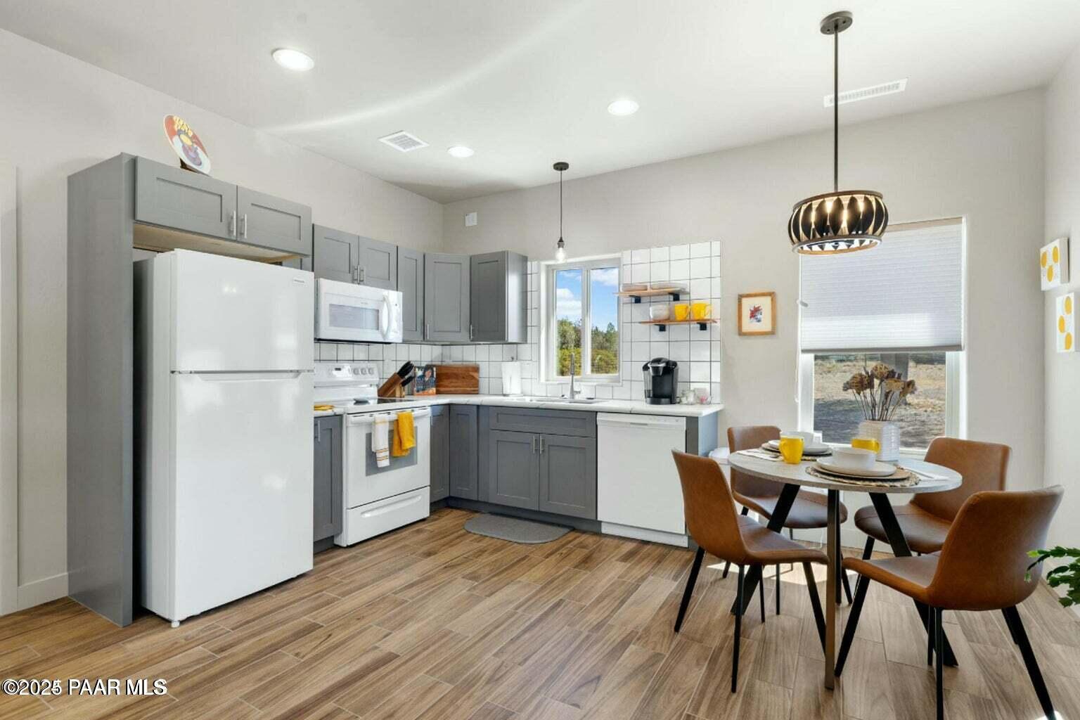 3465 Black Jack Ridge Road Prescott, AZ 86305 - Photo 9 of 19 Kitchen