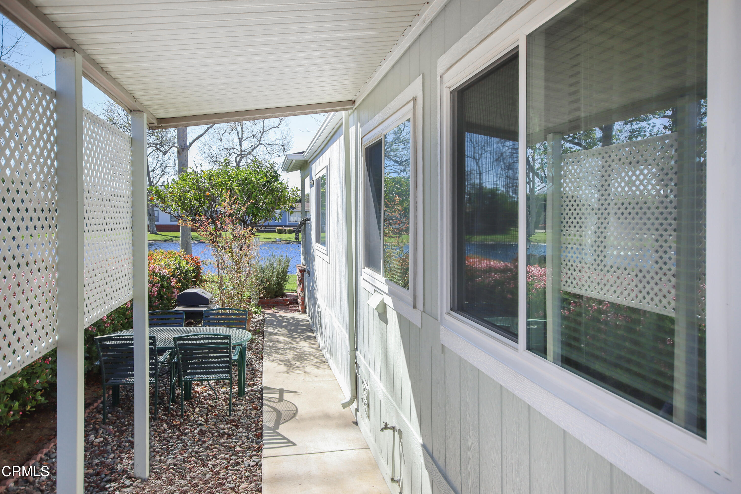 440 Dewberry Lane, Unit 105 Oxnard, CA 93036 - Photo 24 of 75 a living room with furniture