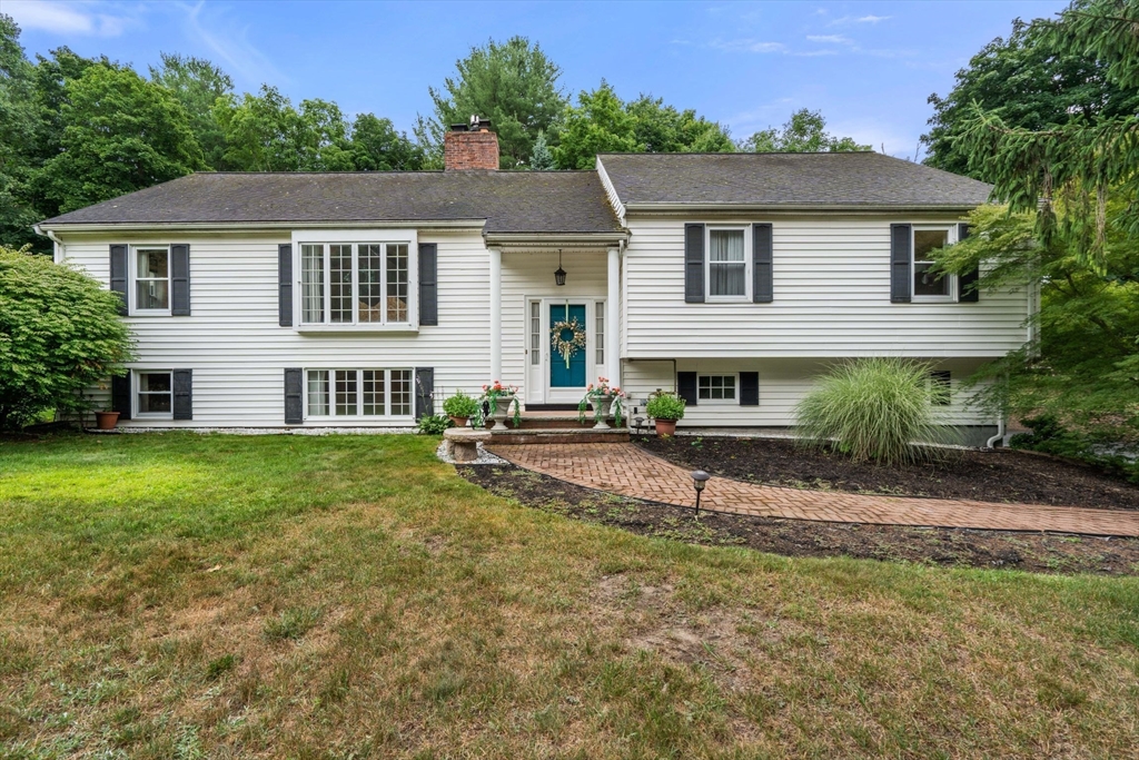 1 Westover Drive Lynnfield, MA 01940 - Photo 1 of 40