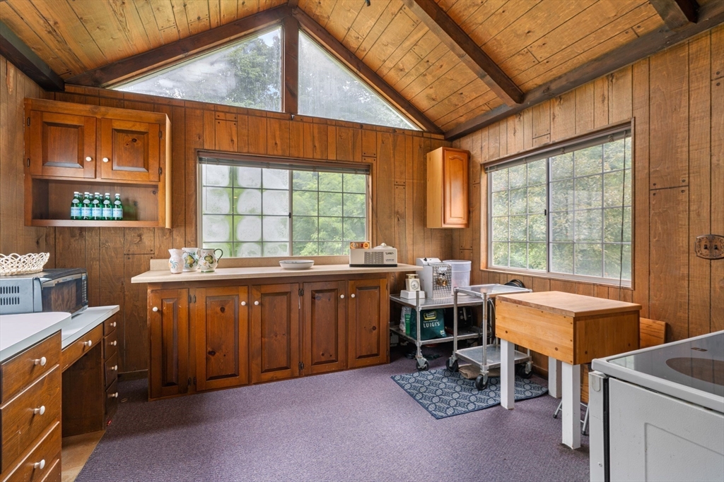 1 Westover Drive Lynnfield, MA 01940 - Photo 14 of 40