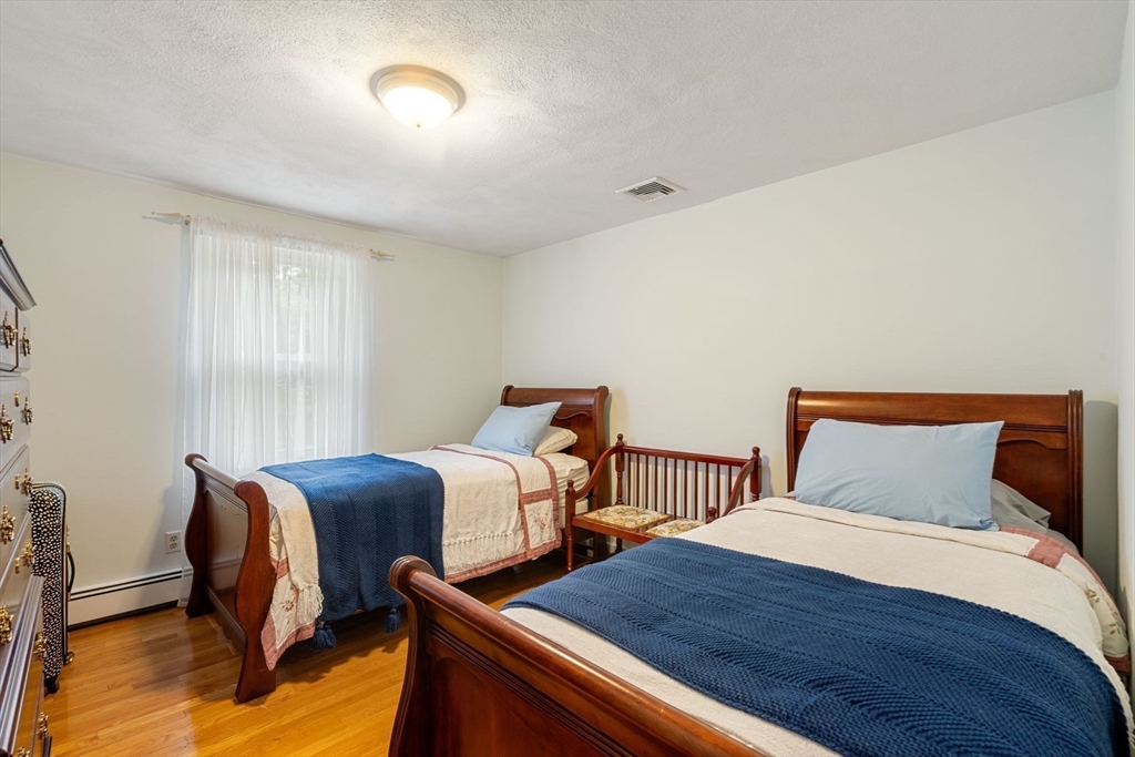 1 Westover Drive Lynnfield, MA 01940 - Photo 23 of 40