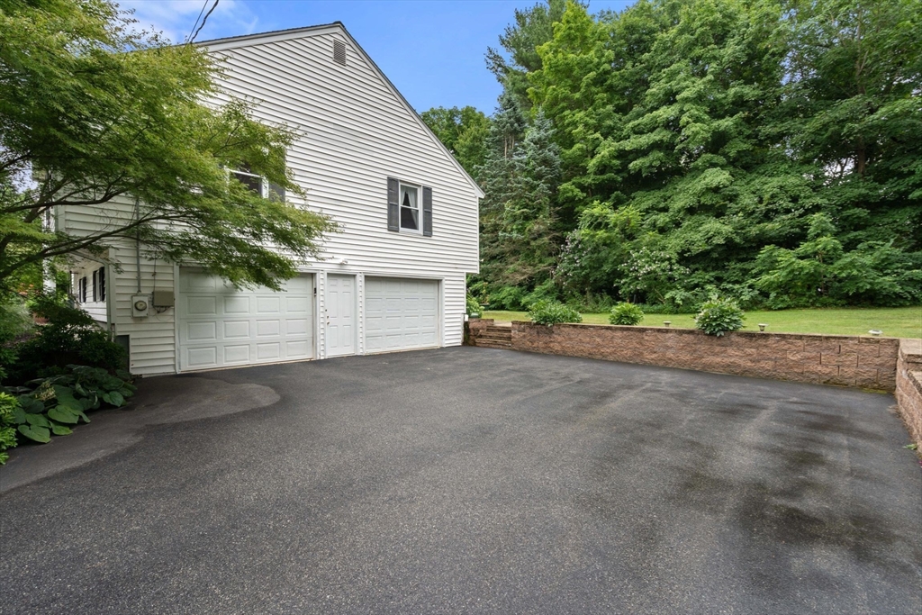 1 Westover Drive Lynnfield, MA 01940 - Photo 31 of 40