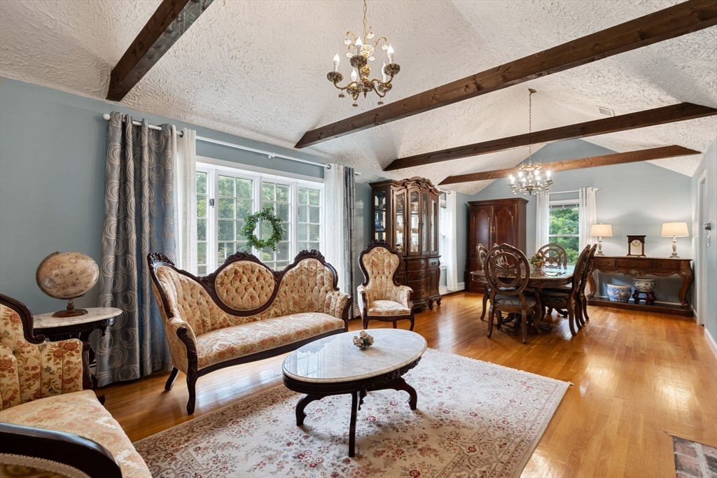 1 Westover Drive Lynnfield, MA 01940 - Photo 6 of 40