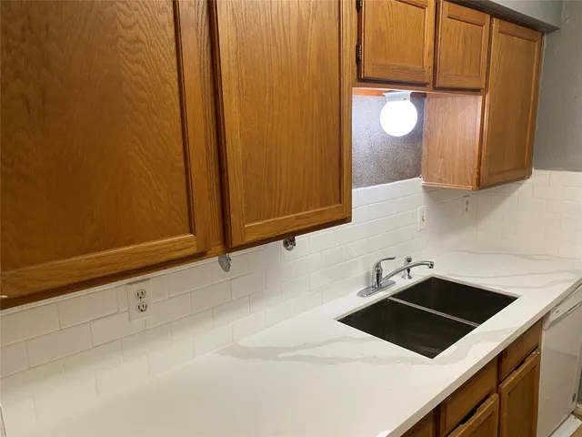 $1,100 | 9700 Leawood Boulevard, Unit 205, Houston, TX 77099