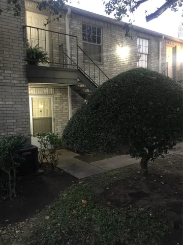 $1,100 | 9700 Leawood Boulevard, Unit 205, Houston, TX 77099