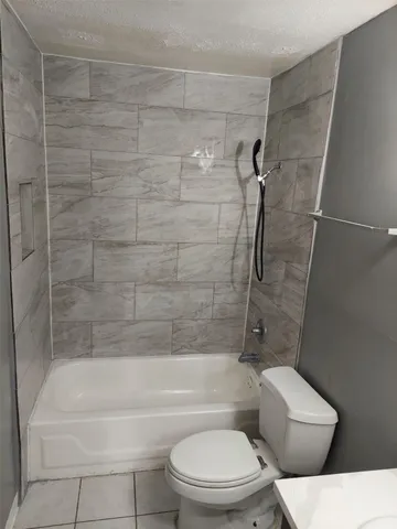 $1,100 | 9700 Leawood Boulevard, Unit 205, Houston, TX 77099