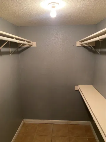 $1,100 | 9700 Leawood Boulevard, Unit 205, Houston, TX 77099