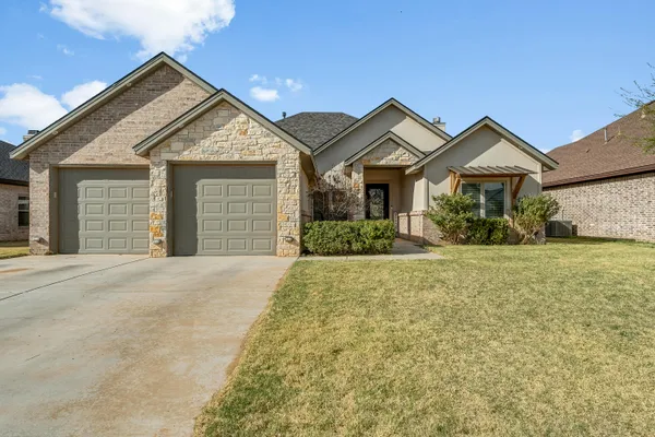 $359,000 | 1113 16th Street, Shallowater, TX 79363