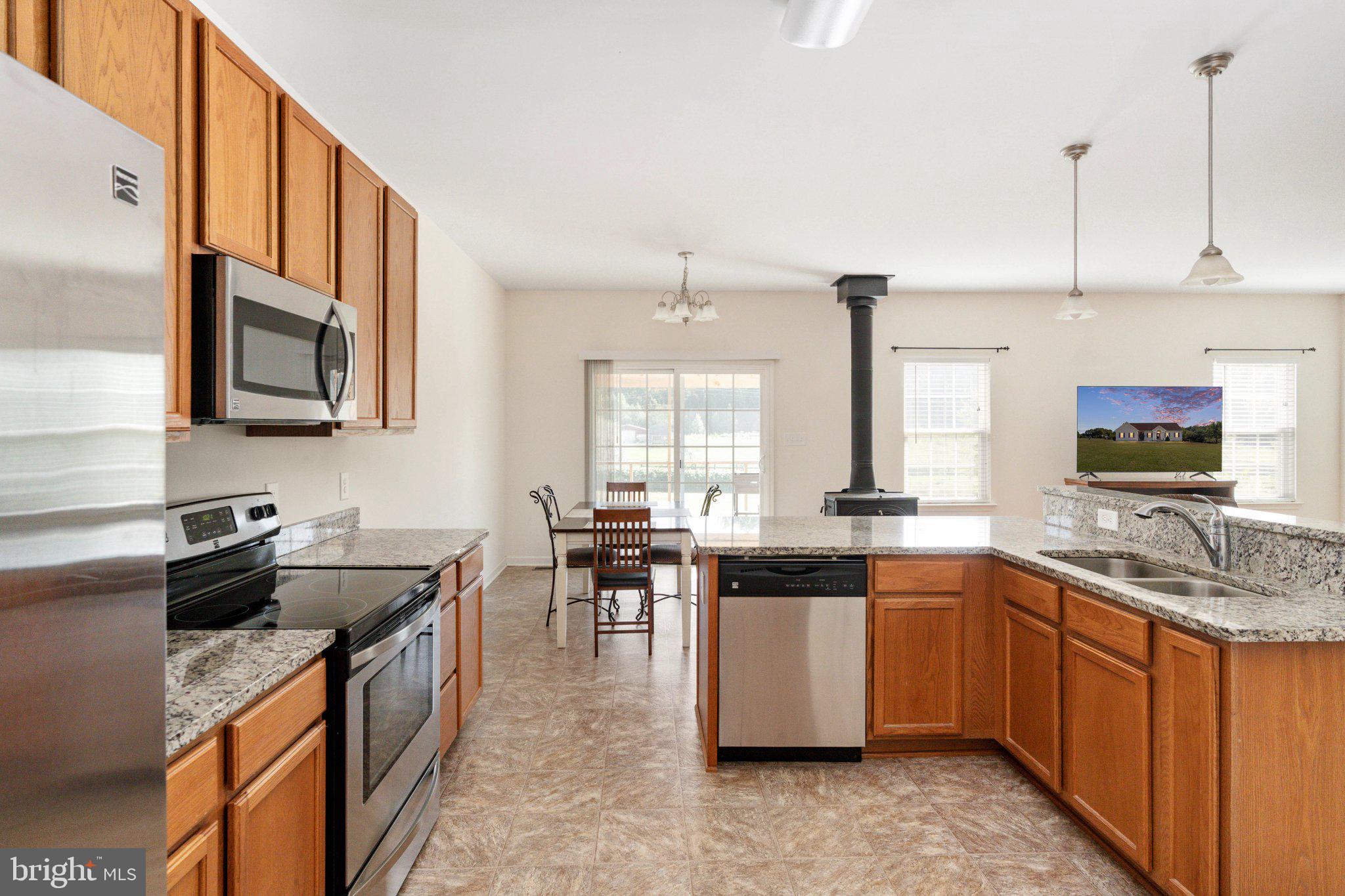 4609 Lewiston Road Bumpass, VA 23024 - Photo 14 of 59 Kitchen / Dining Area