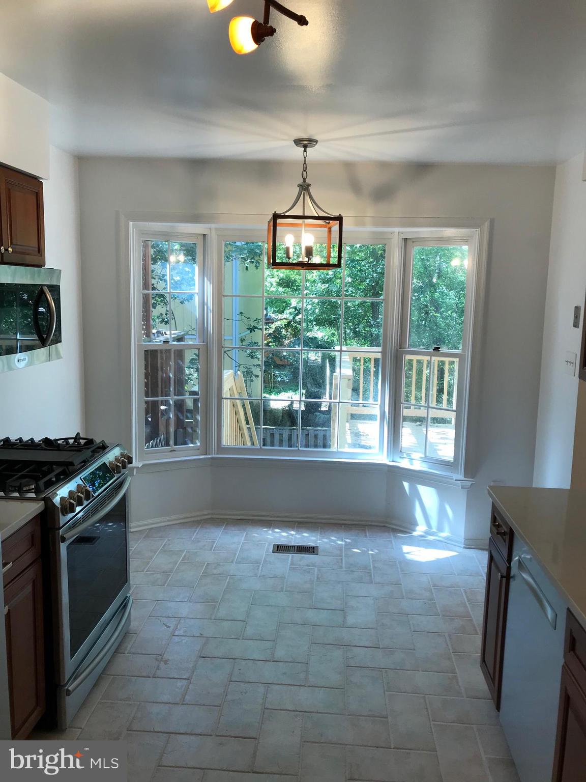 2290 Cartbridge Road Falls Church, VA 22043 - Photo 7 of 37 Gallery Image 7